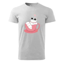 Hustá mačka v hrnčeku