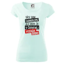 Síce som farboslepá, ale viem, že v červenej vyzerám dobre