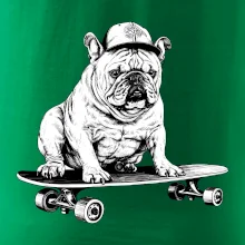 Čiernobiely buldog na skateboarde