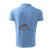 Hrnček plný čerstvej kávy