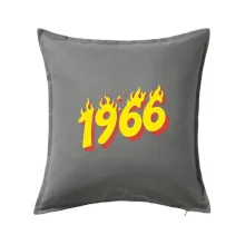 Narodeniny v ohni 1966