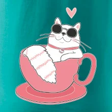 Hustá mačka v hrnčeku