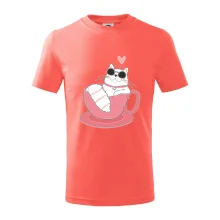 Hustá mačka v hrnčeku