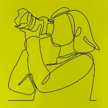 Fotografka stojaca jedným ťahom