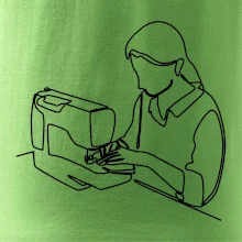 Krajčírka a šijací stroj jedným ťahom