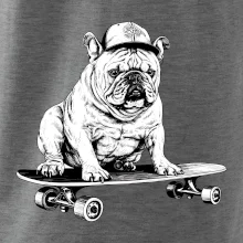 Čiernobiely buldog na skateboarde
