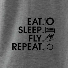 Eat sleep fly repeat - skoky na lyžiach