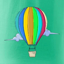 Teplovzdušný balón v oblakoch