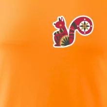 Folklór na prsníku veverička