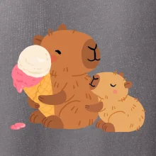 Kapybara so zmrzlinou