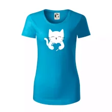 Mačka drží srdce Mačka drží srdce