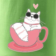 Hustá mačka v hrnčeku