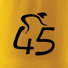 Cyklista oslavuje štyridsaťpäťku (45)