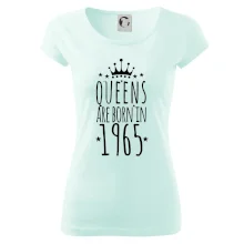 Queens are born in 1965