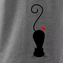 Zamilovaná mačka ležiaca