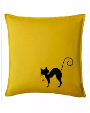 Zamilovaná mačka prehnutá