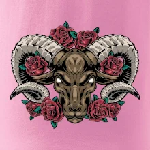 Hlava barana s ružami