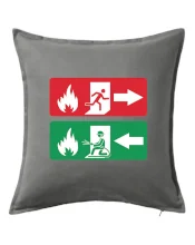 Lidé utíkají, hasiči přibíhají