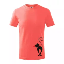 Zamilovaná mačka zozadu