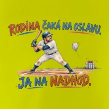 Rodina čaká na oslavu ja na nadhod