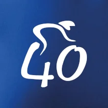 Cyklista oslavuje štyridsiatku (40)