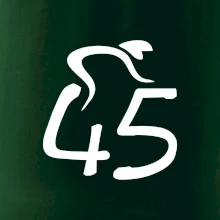 Cyklista oslavuje štyridsaťpäťku (45)