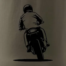 Motorkář na zádech - silnice