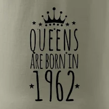 Queens are born in 1962