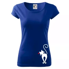 Zamilovaná mačka zozadu