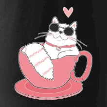 Hustá mačka v hrnčeku