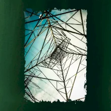 Farebné nebo - stožiare vysokého napätia