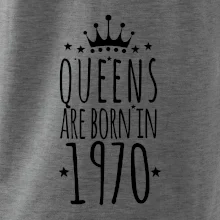 Queens are born in 1970