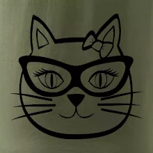 Mačacie dievča s okuliarmi