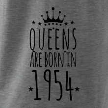 Queens are born in 1954