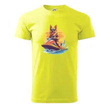 Nemecký ovčiak na vodnom skútri