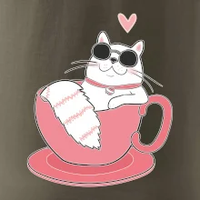 Hustá mačka v hrnčeku