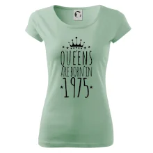Queens are born in 1975 Queens are born in 1975