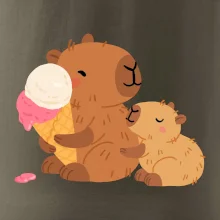 Kapybara so zmrzlinou