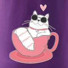 Hustá mačka v hrnčeku