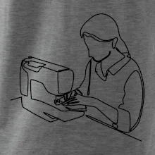 Krajčírka a šijací stroj jedným ťahom