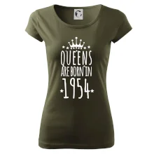 Queens are born in 1954