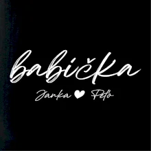 Babička Tričko s menami detí písacie písmo