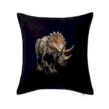 Triceratops z boku čierna fotka