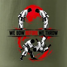 We bow before we throw judo