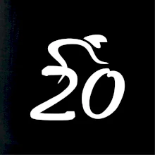 Cyklista oslavuje dvadsiatku (20)