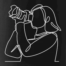 Fotografka stojaca jedným ťahom Fotografka stojaca jedným ťahom