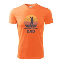 The walking dad - tata s dítětem na zádech