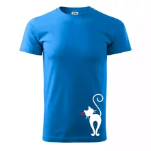 Zamilovaná mačka zozadu