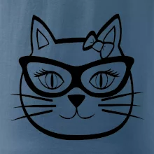 Mačacie dievča s okuliarmi