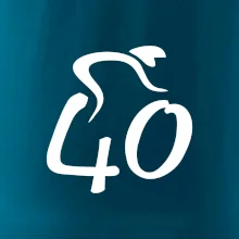 Cyklista oslavuje štyridsiatku (40)